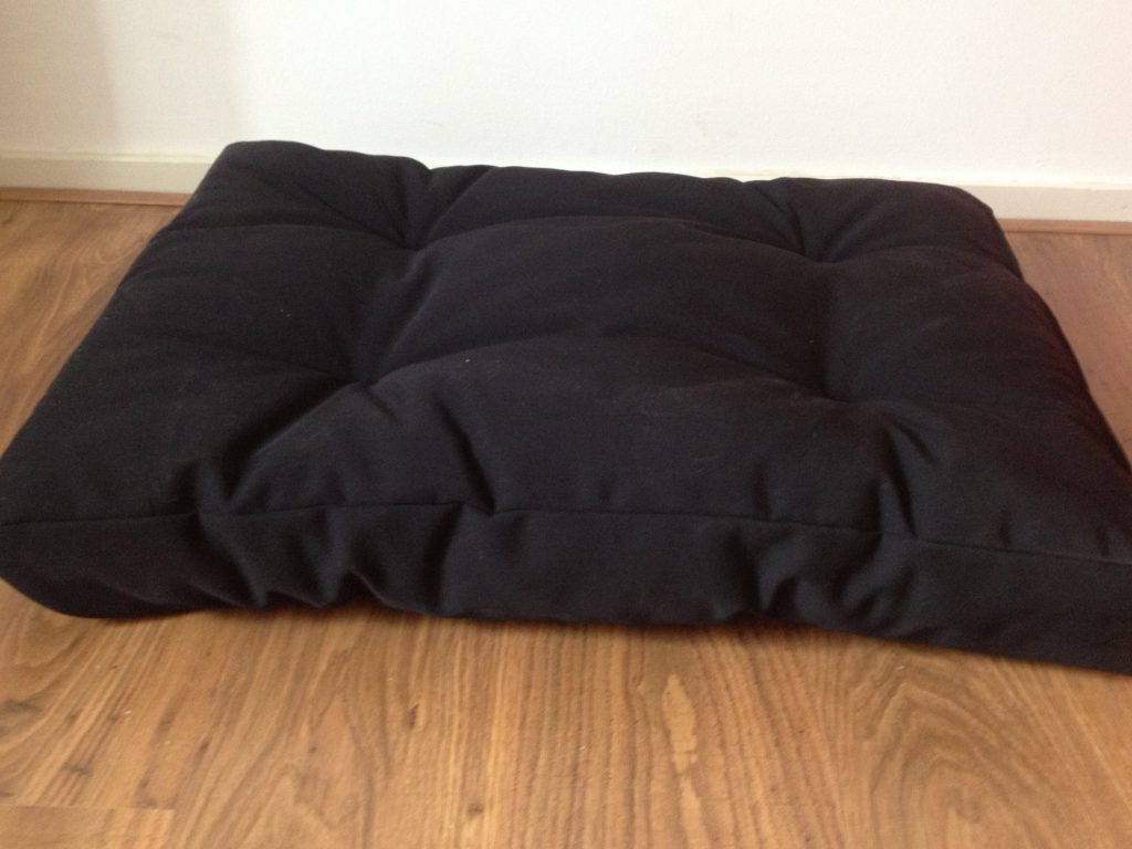 Boefje Hondenkussen - Zwart blok - x 80 cm - Huisdiertotaalshop